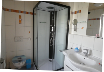 Bad mit Dusche